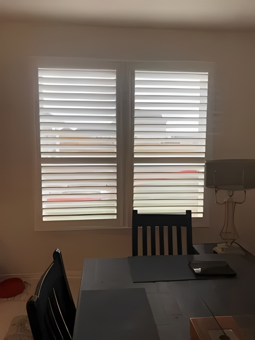 Window shutters in a dining room